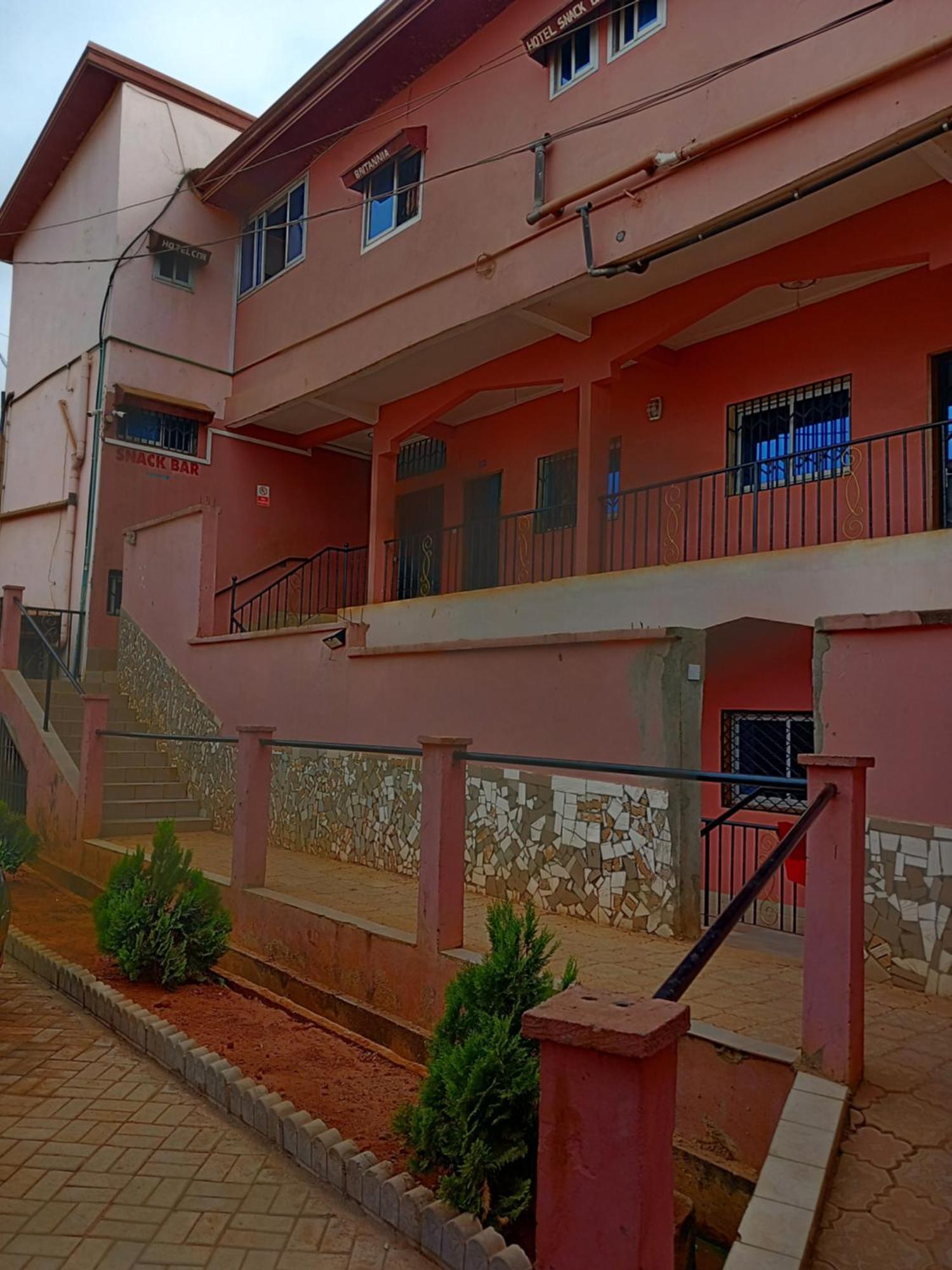 Britannia Hotel Cmr Yaoundé Exterior foto